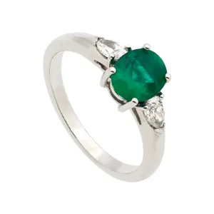 Glorious Emerald Ring