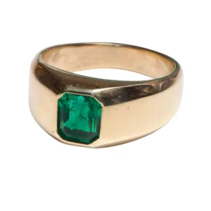 Classic Emerald Ring